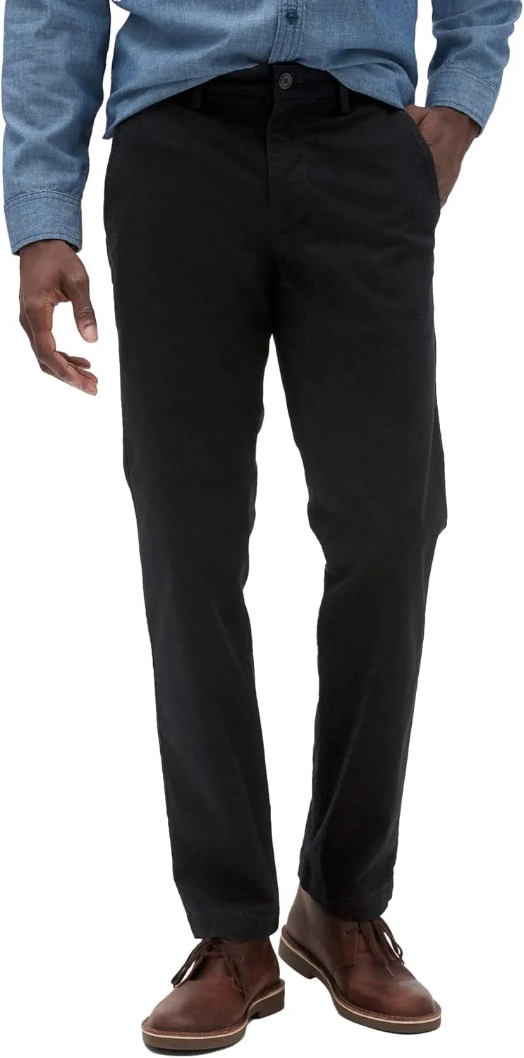 GAP Men's Essential Straight Fit Khaki Chino Pants