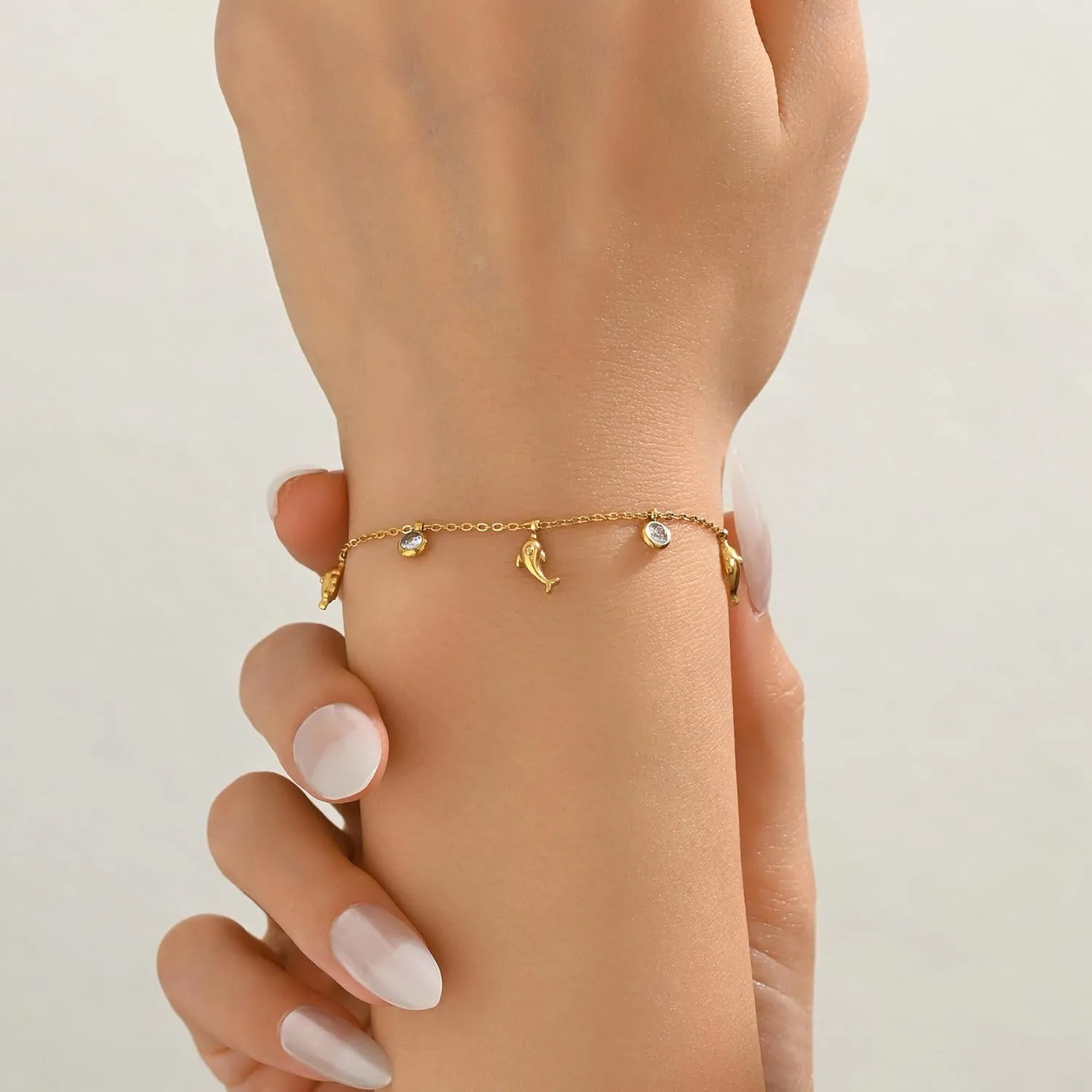 Gold Bracelet for Women 18K Gold Plated Diamond Charm Bracelets Dainty Star Flower Shell Dragonfly Dolphin Bracelet Cute CZ Charm Everyday Summer Beach Jewelry