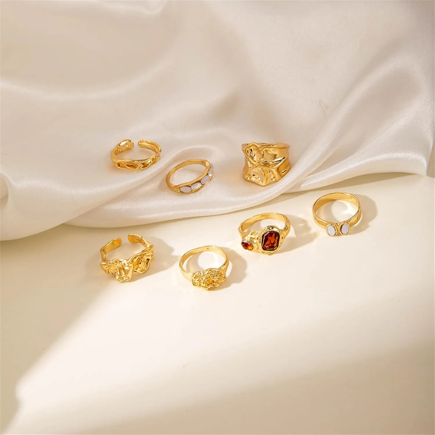 GYRMMUE Chunky Gold Ring Set,Vintage Geometry Knuckle Rings Exaggerated Irregularity Stacking Ring Boho Snake/Pearl/Flower/Bow Finger Midi Rin Statement Jewelry for Women