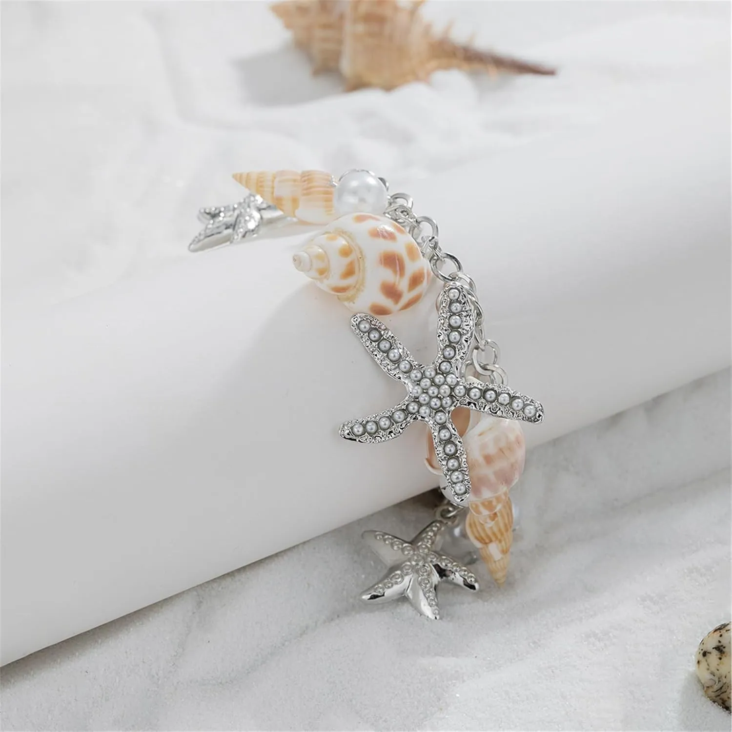 Handmade Starfish Seashell Pearl Bracelets for Women Gold Plated Bohemian Charm Sea Shell Couch Beads Adjustable Chain Anklet Bracelets Hawaiian Beach Holiday Mermaid Costume Jewelry Gifts