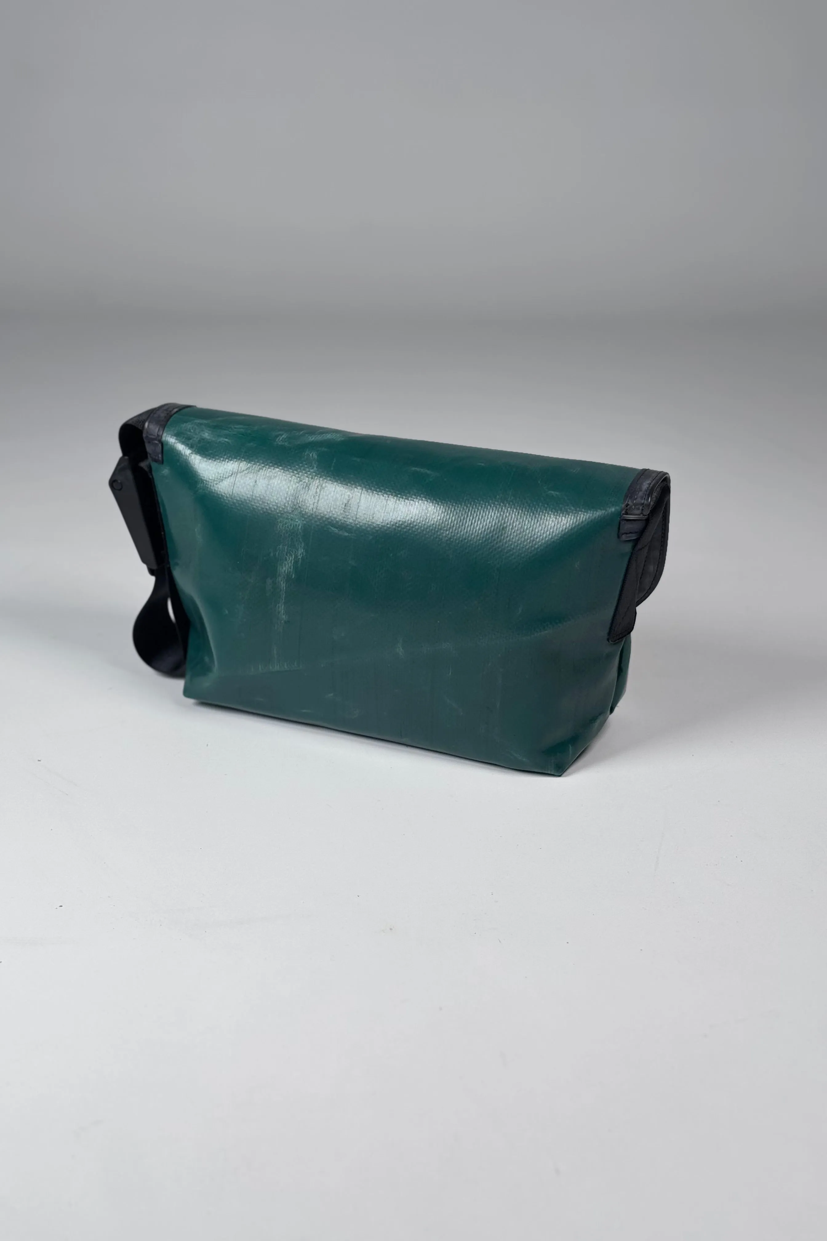 HAWAII FIVE-O F41 Messenger Bag extra small