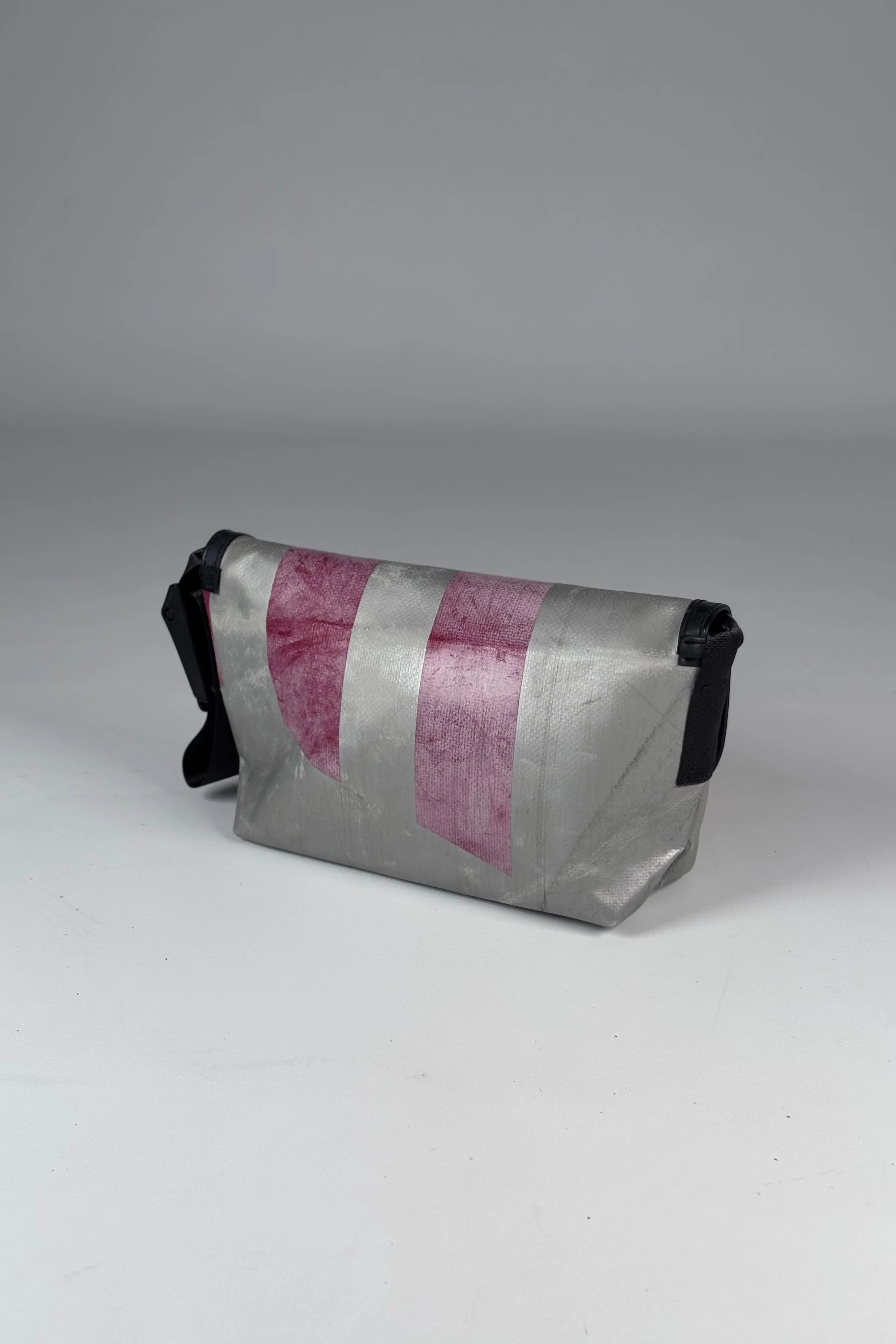 HAWAII FIVE-O F41 Messenger Bag extra small