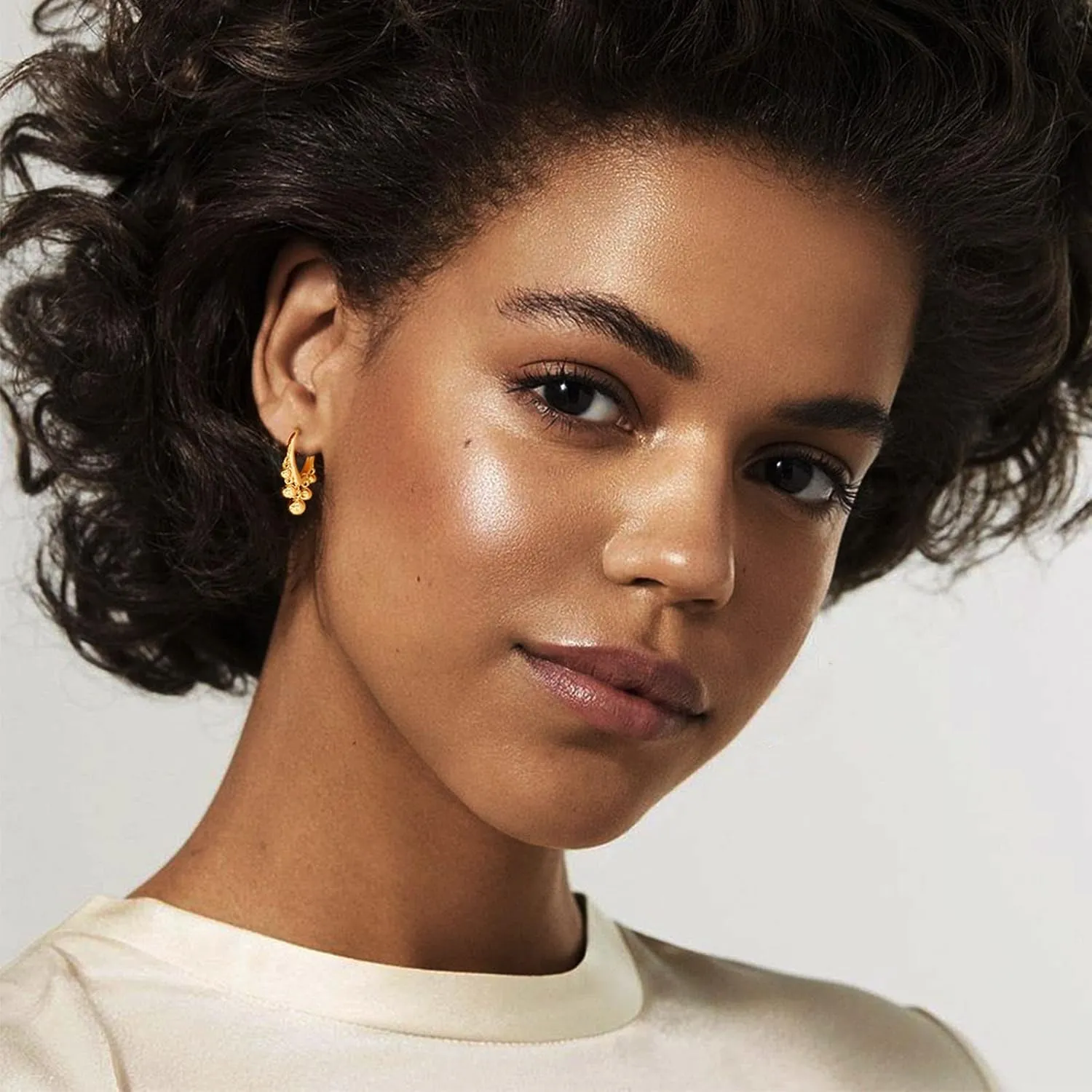 Huggie Earrings for Women 14K Gold Plated Earrings Dainty Statement Sterling Silver Cute Dangle Earring Hypoallergenic Huggie Hoop Earrings for Wome Trendy Prom Party Jewelry Gift