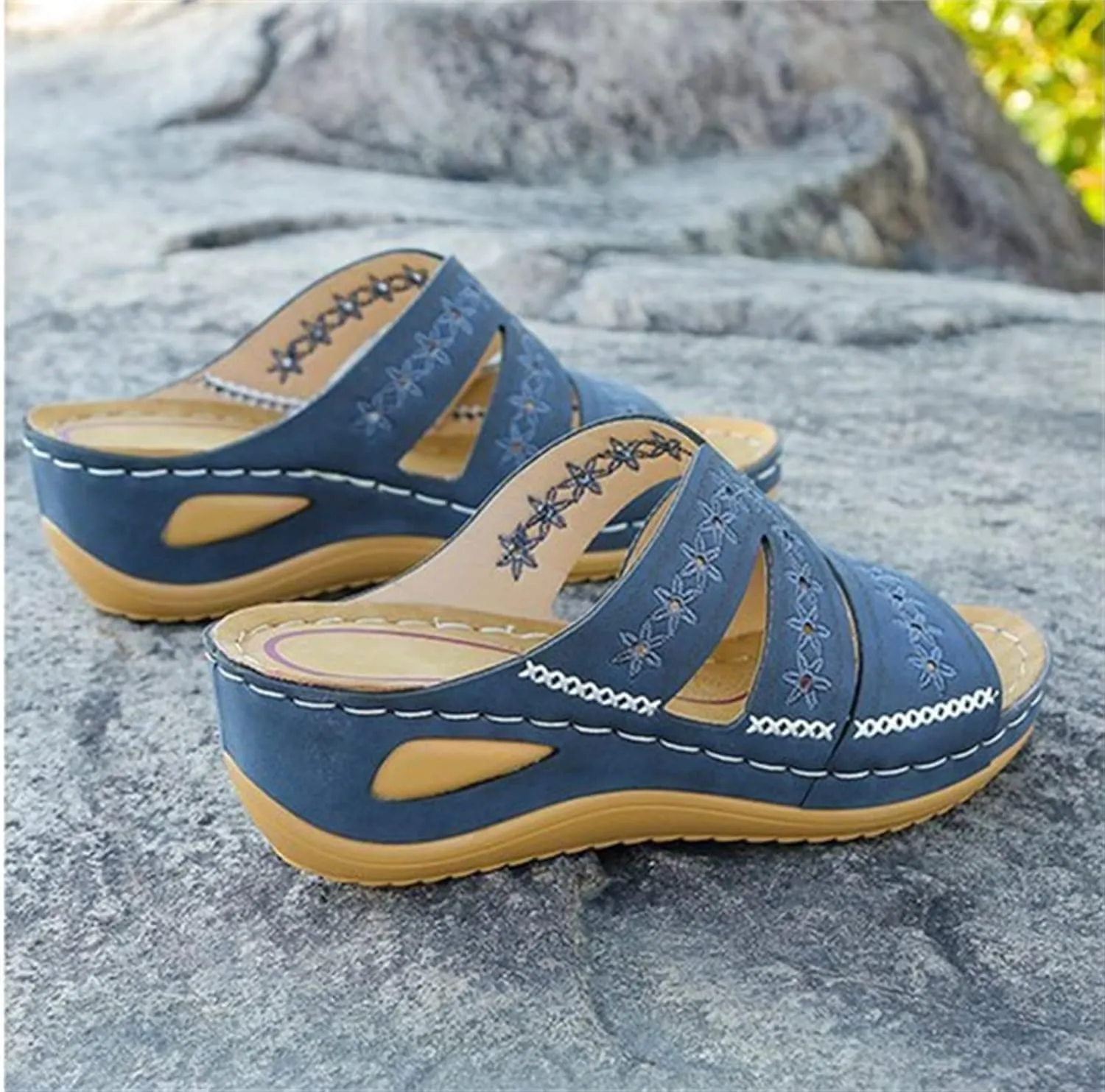 Ladmiple Sandals Women Fashion Flat Comfort Orthotic Walking Slides Open Toe Arch Support Dressy Summer Orthopedic Flip Flops
