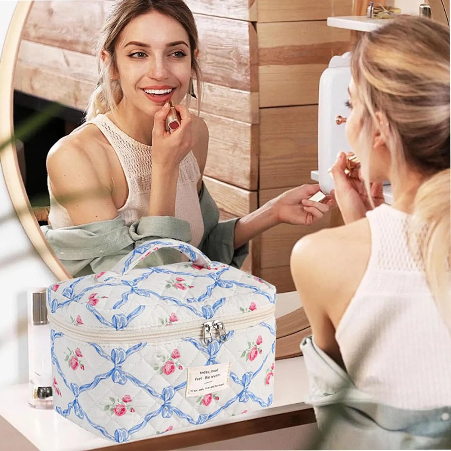 Large Makeup Bag, Quilted Cosmetic Bag,Floral Coquette Aesthetic Blue Bow Toiletry Bag, Travel Make Up Organizer Bag for Women Girls