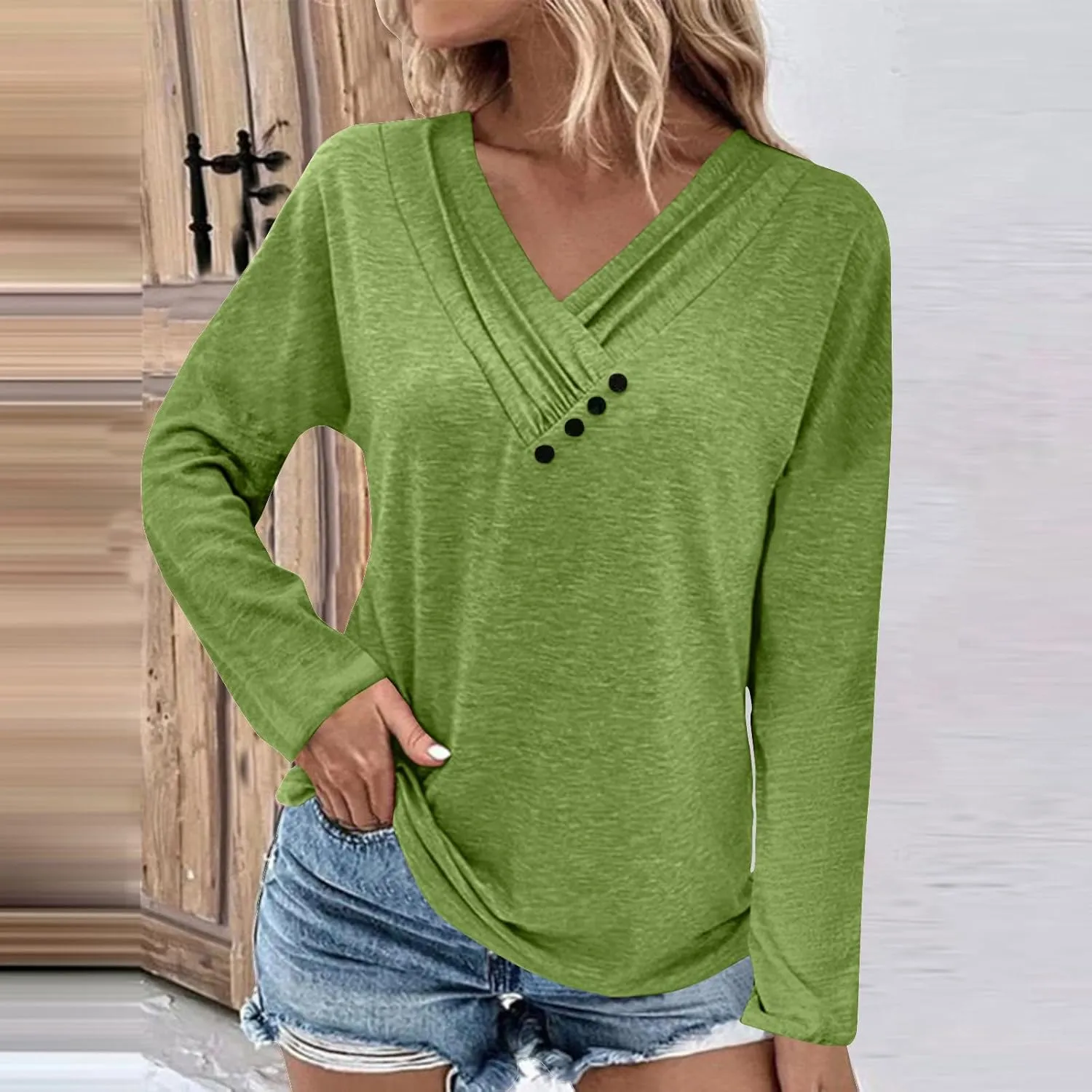 Long Sleeve Shirts for Women Womens Blouses Casual Fall Hippie Shirts Cute Tops Floral Tunics Tops Crew Neck Shirts