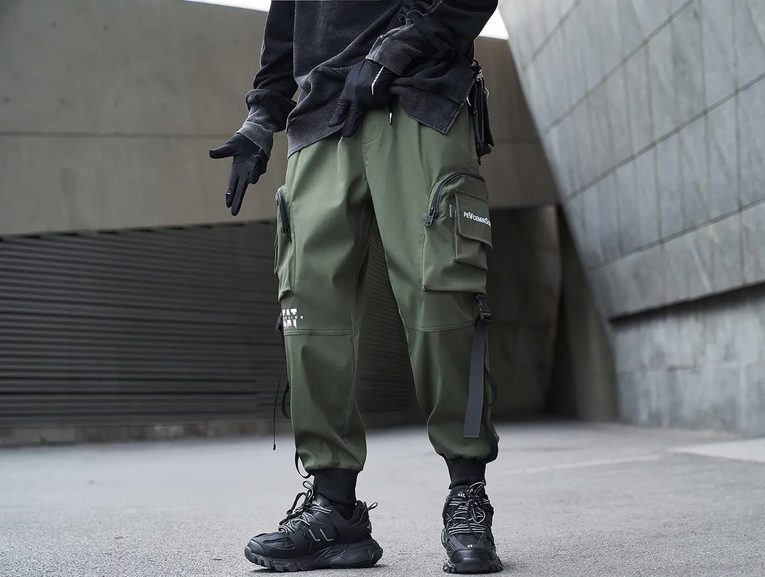 Men Slim Fit Cargo Techwear Pants