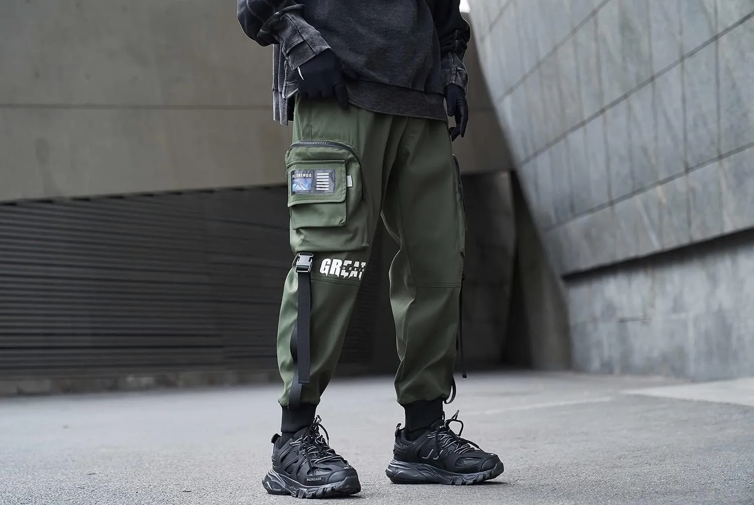 Men Slim Fit Cargo Techwear Pants