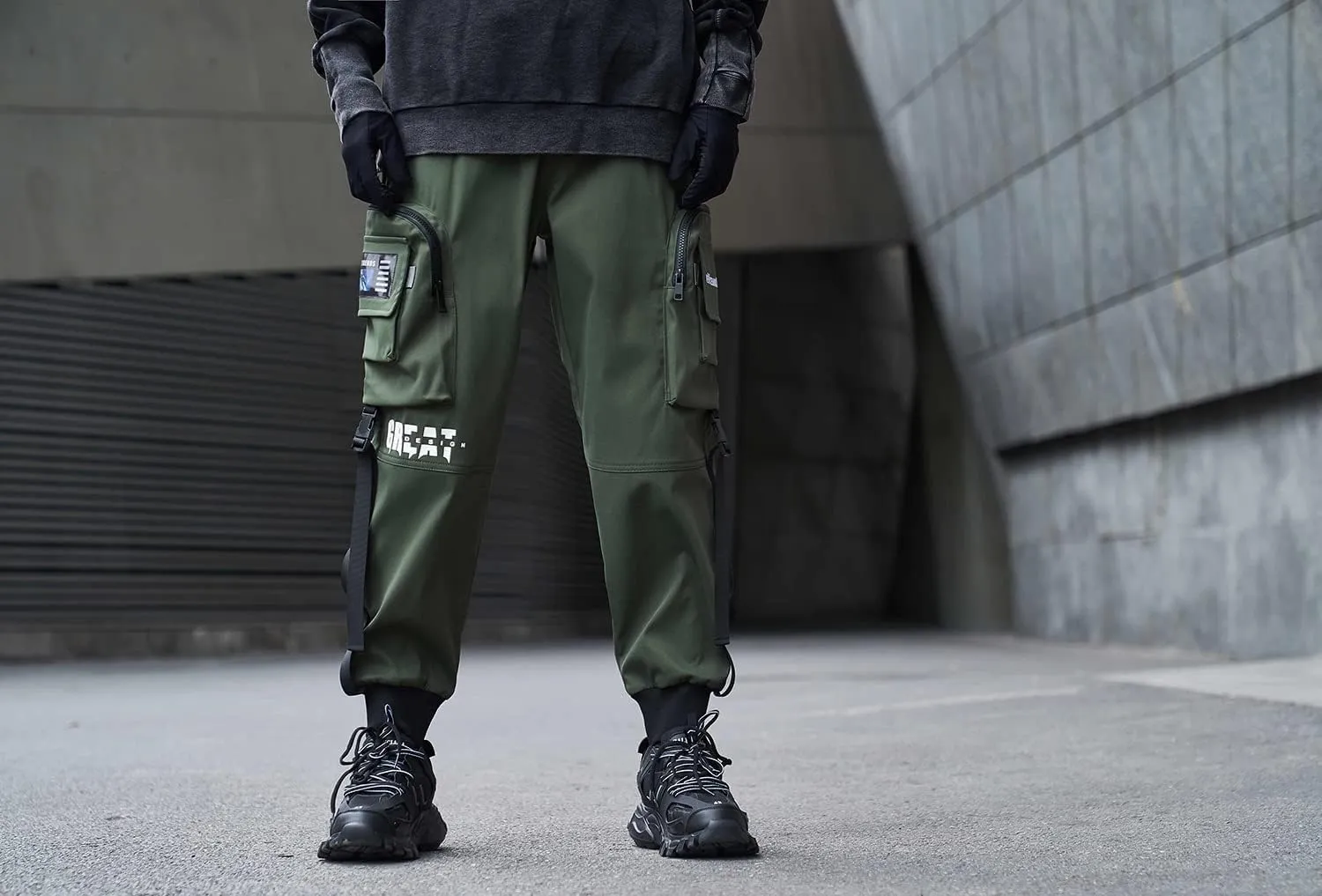 Men Slim Fit Cargo Techwear Pants