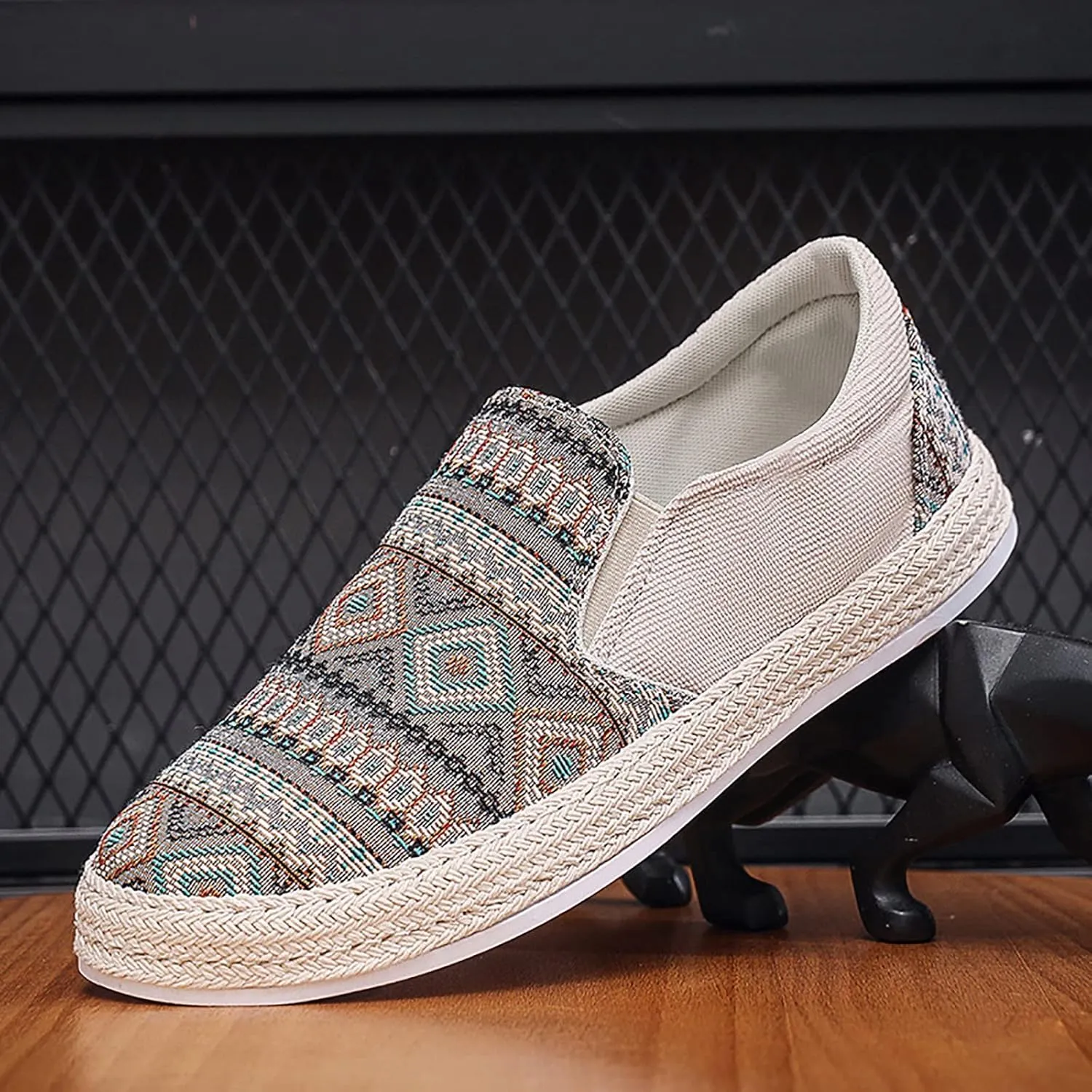 Mens Loafers & Slip-Ons 2025 Men's New Spring and Autumn Fisherman's Shoes Canvas Thick Soled Slip On Shoes