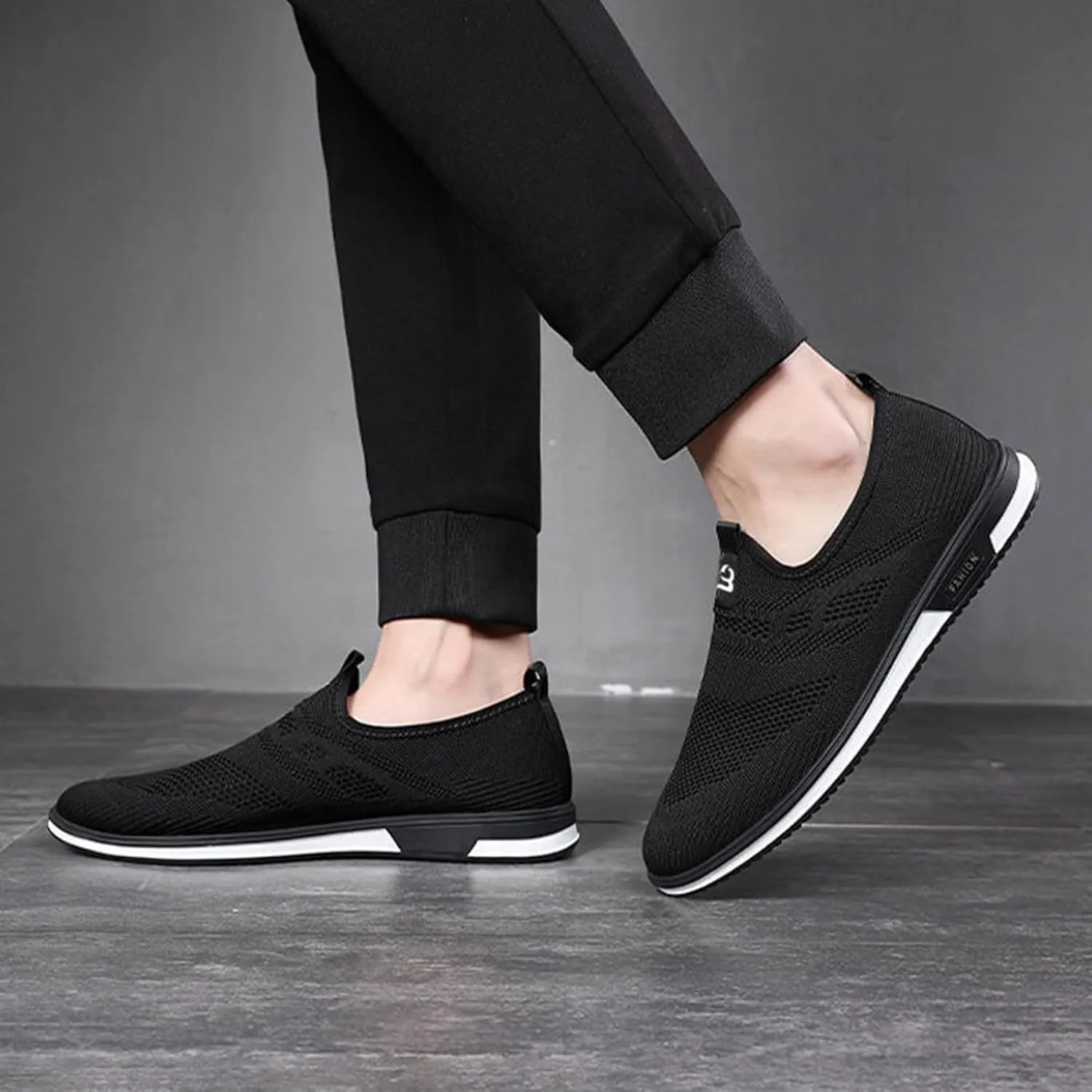Mens Loafers & Slip-Ons Leisure Men's Shoes Breathable in Spring and Summer Casual Mesh Sports Shoes One Foot