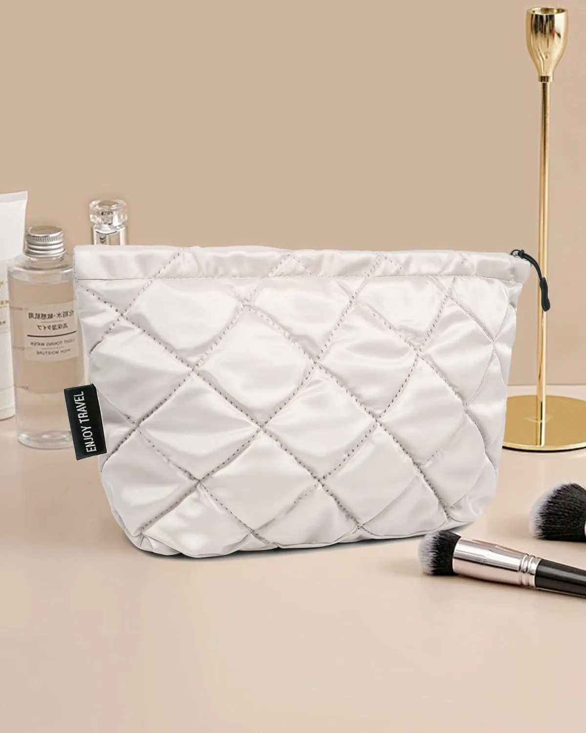 Puffer Makeup Bags for Women,Quilted Makeup Bag Cosmetic Bag, Travel Toiletry Bag for Women, Cute Makeup Bag Organizer Puffer Makeup Pouch Bag for Women Travel Essentials Toiletries(Large Beige)