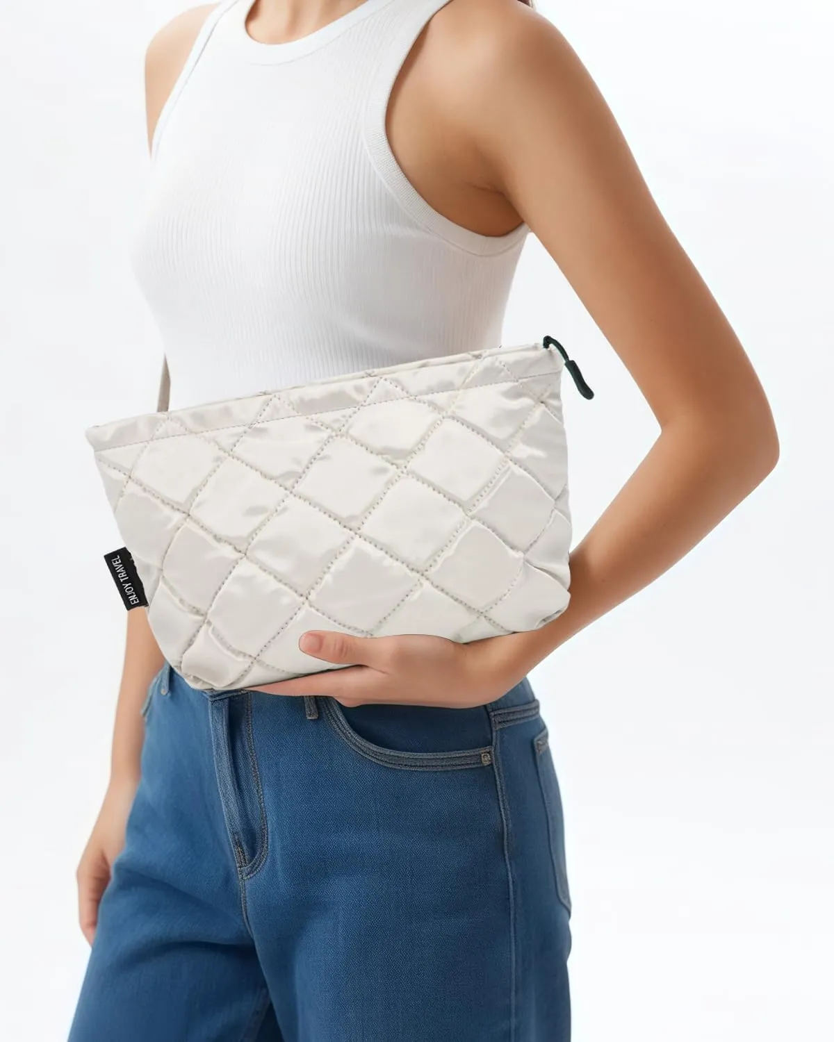 Puffer Makeup Bags for Women,Quilted Makeup Bag Cosmetic Bag, Travel Toiletry Bag for Women, Cute Makeup Bag Organizer Puffer Makeup Pouch Bag for Women Travel Essentials Toiletries(Large Beige)