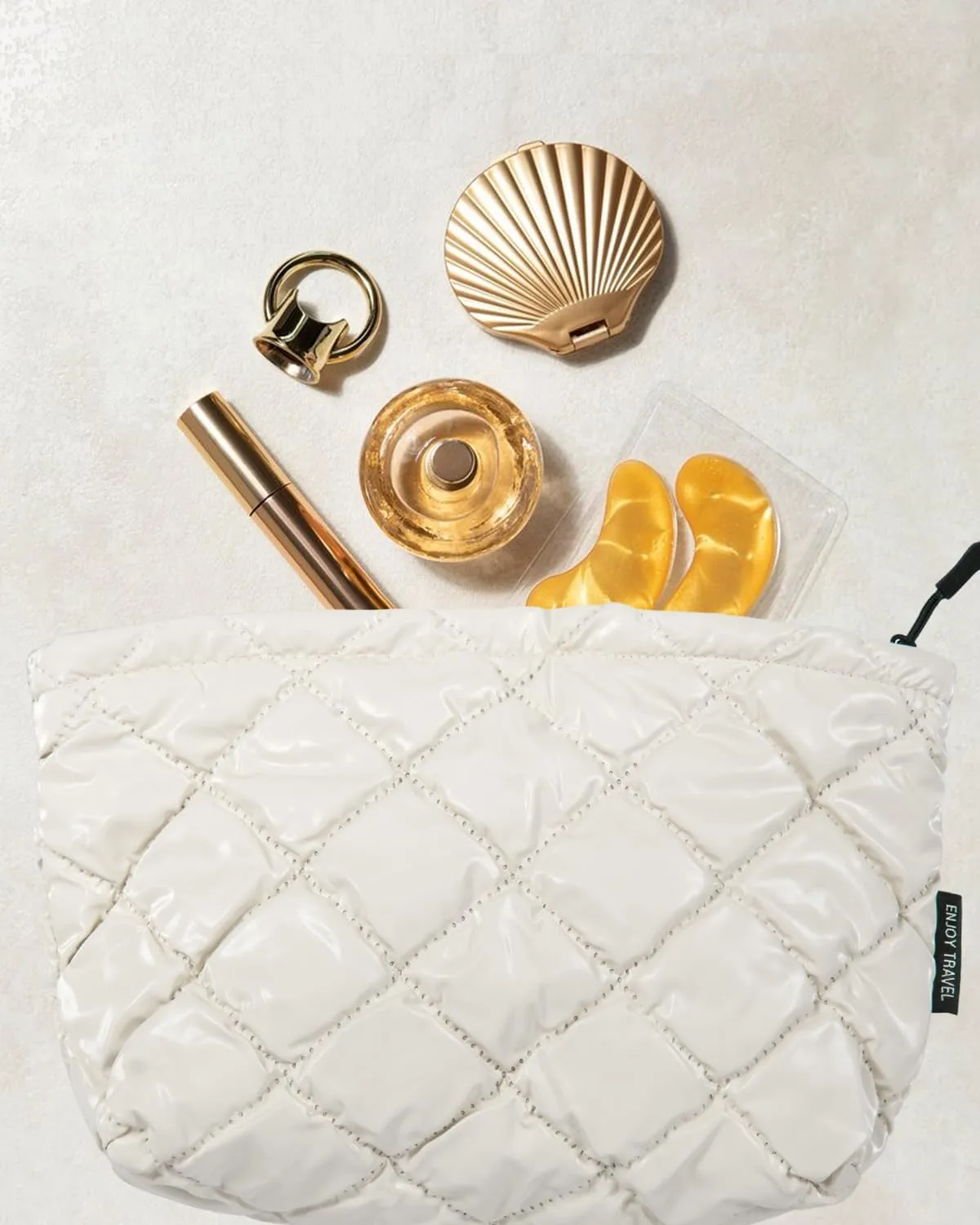 Puffer Makeup Bags for Women,Quilted Makeup Bag Cosmetic Bag, Travel Toiletry Bag for Women, Cute Makeup Bag Organizer Puffer Makeup Pouch Bag for Women Travel Essentials Toiletries(Large Beige)