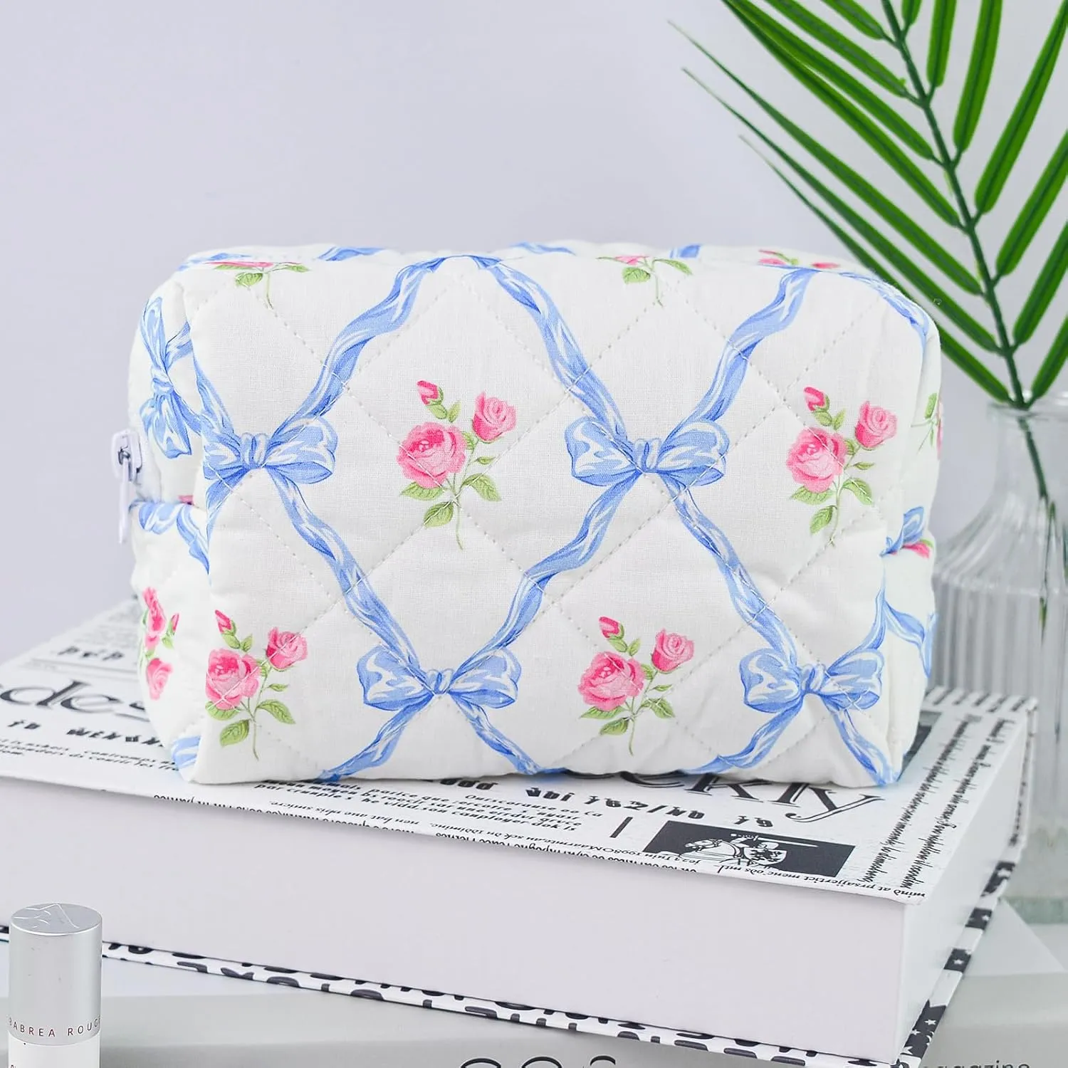 Quilted Makeup Bag Floral Cotton Make up Bag Puffy Coquette Makeup pouch Aesthetic Cute Travel Toiletry Bag for Women Girls