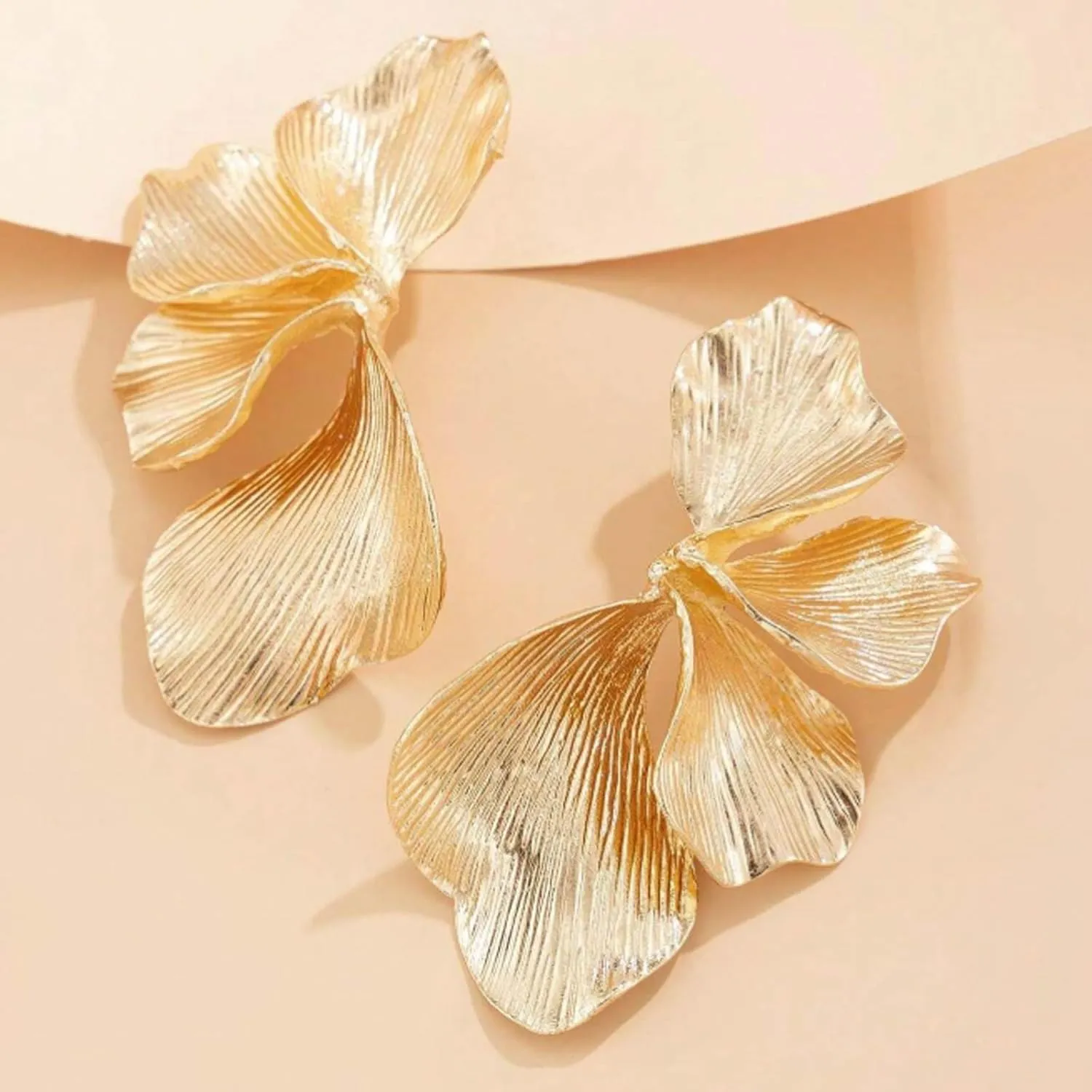 Statement Gold Flower Earrings for Women 14K Gold Plated Flower Dangle Earrings Boho Yellow Big Chunky Pearl Floral Petal Earring Lightweight Prom Jewelry Mothers Day Gifts Trendy Stuff