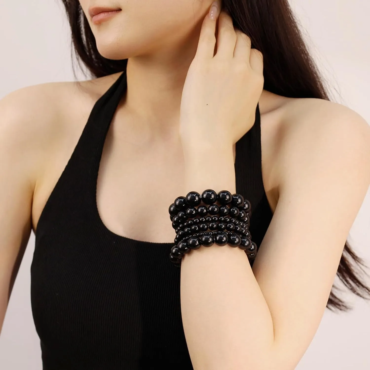 Vintage Pearl Bracelet Set 6 Pieces White Black Beaded Stretch Bracelets Stackable Faux Pearl Hand Jewelry for Women Bride Bridesmaid