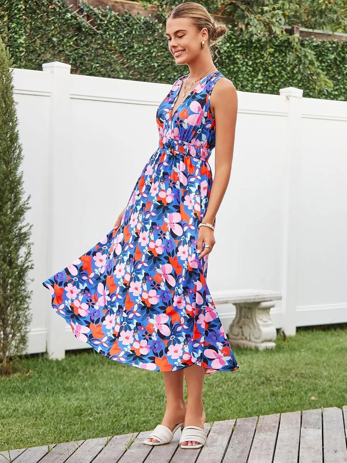 Womens 2025 Summer Sleeveless V Neck Boho Long Dress Floral Print Beach Maxi Sundresses