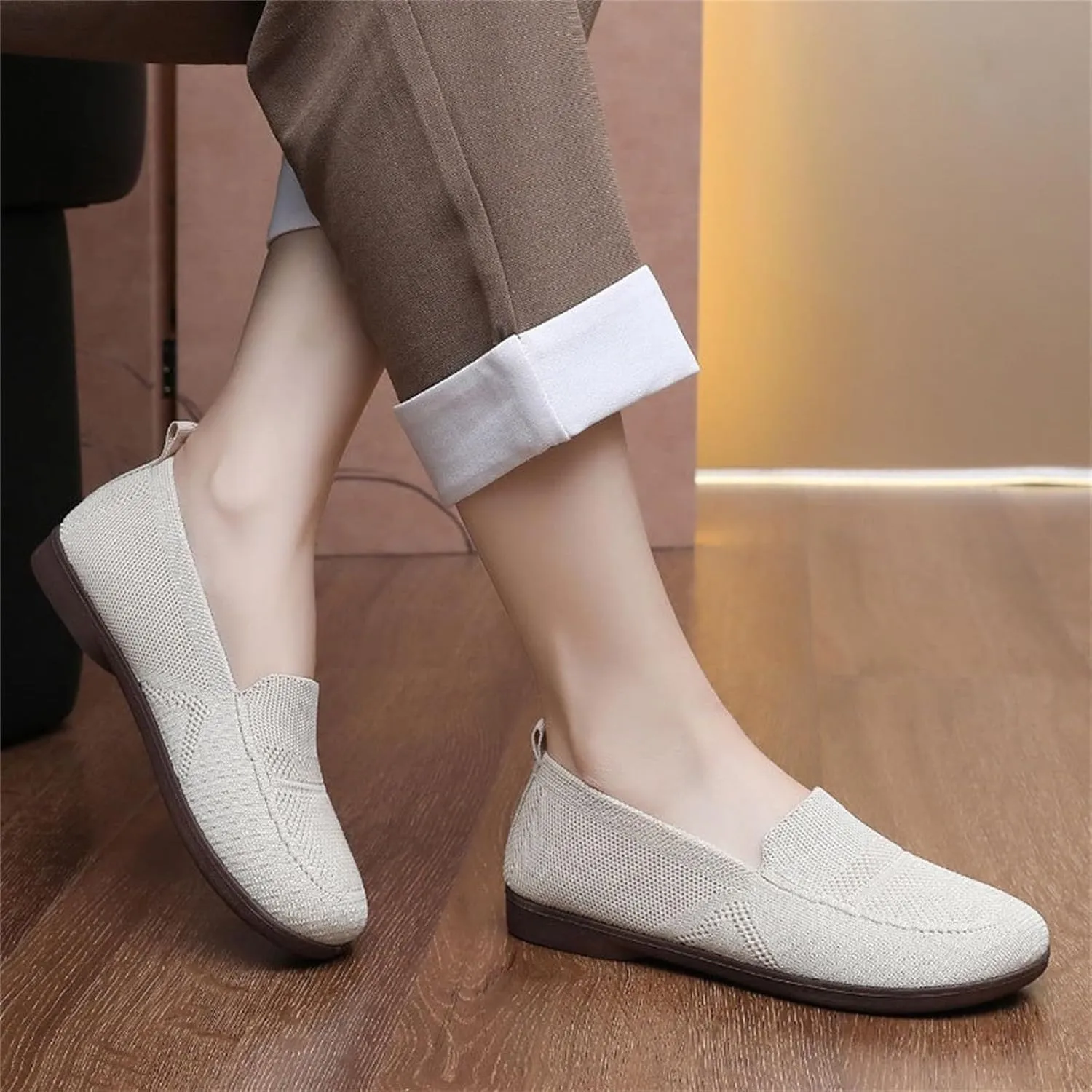 Women's Low Heel Casual Shoes Mesh Breathable Flying Woven Orthopedic Sneaker Wide Width Comfortable Work Shoes