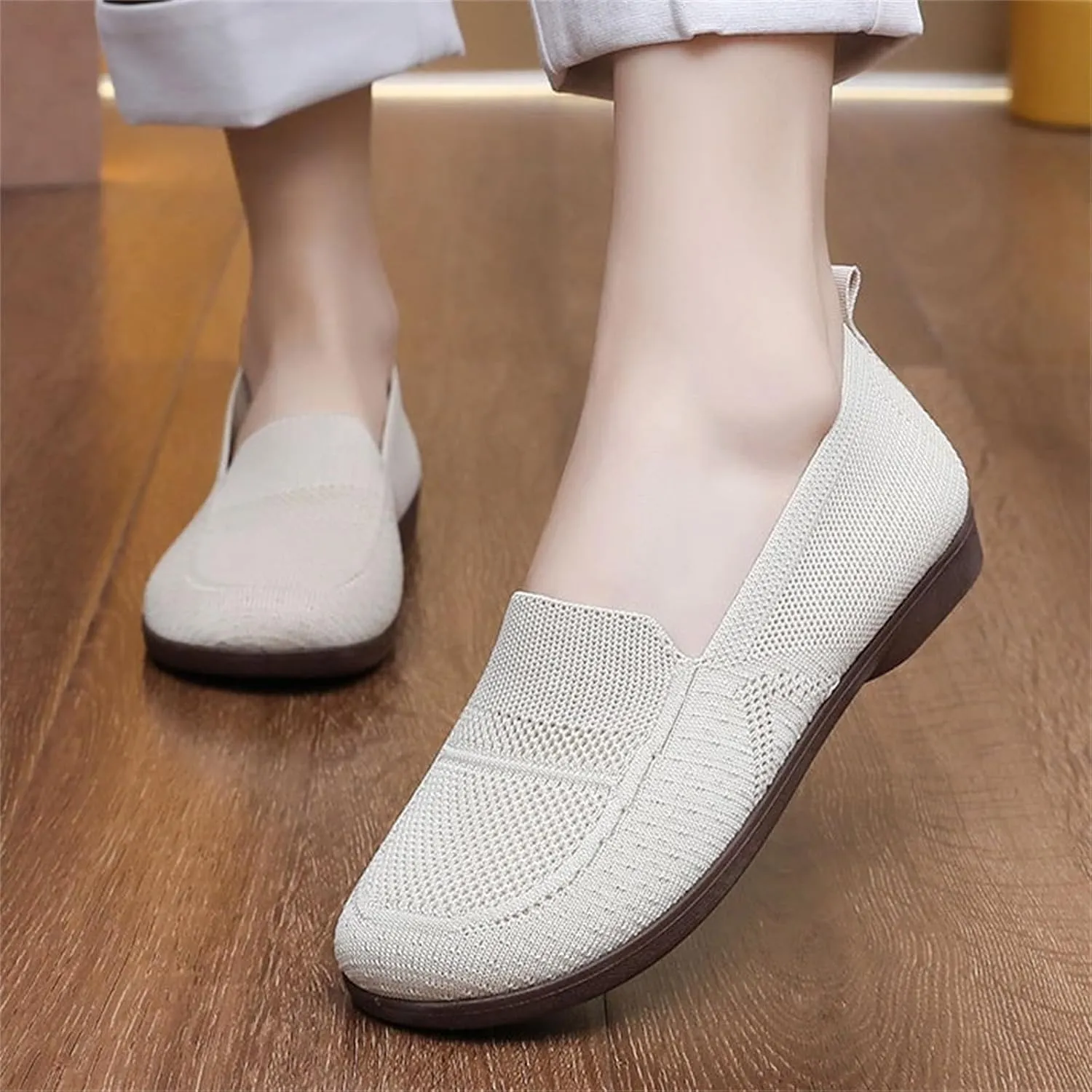 Women's Low Heel Casual Shoes Mesh Breathable Flying Woven Orthopedic Sneaker Wide Width Comfortable Work Shoes