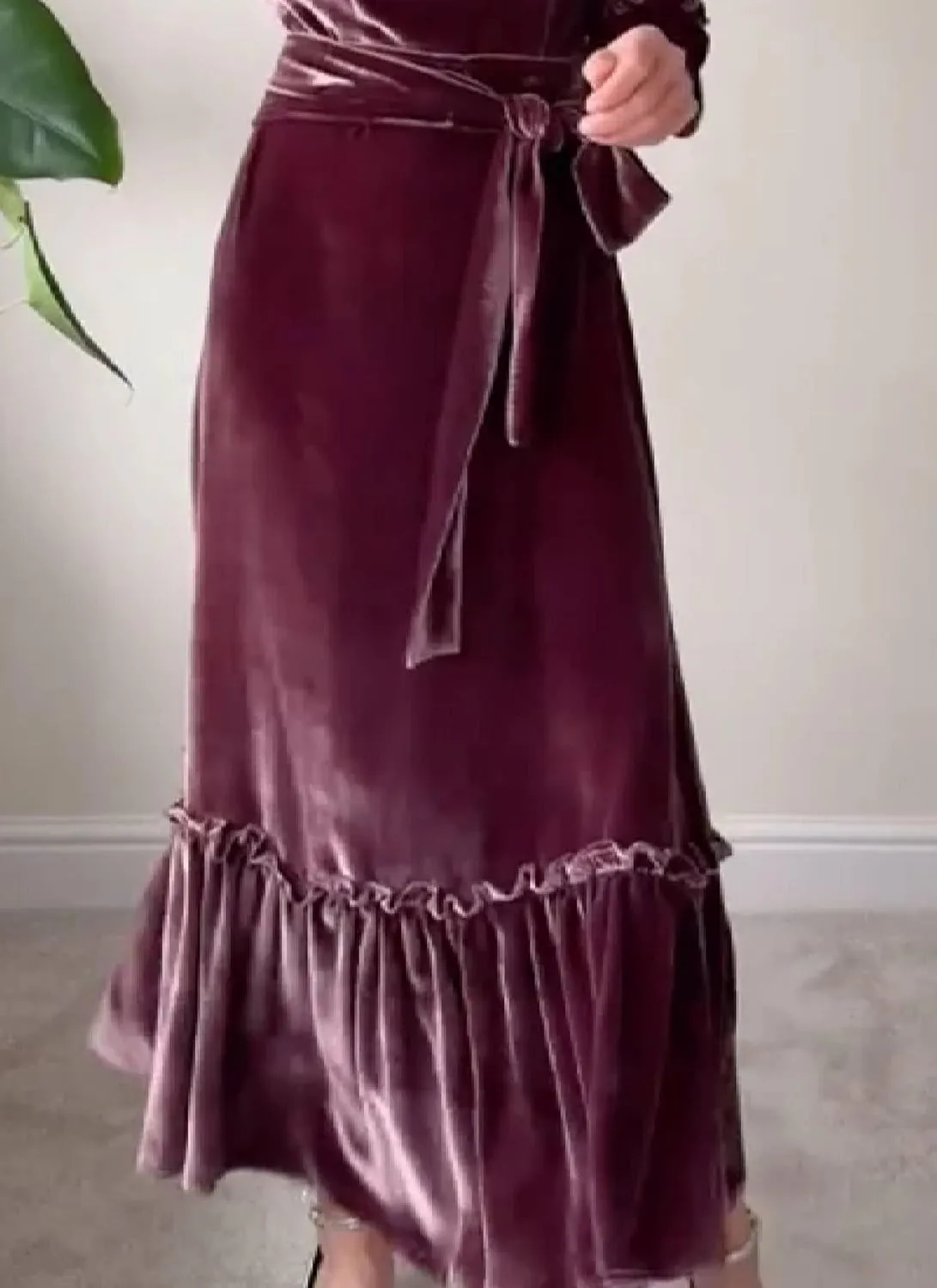 Womens Summer Charming Purple Elegant Round Neck Ruffle Long Sleeve Belt A-Line Pleated Hem Dinner Maxi Dress